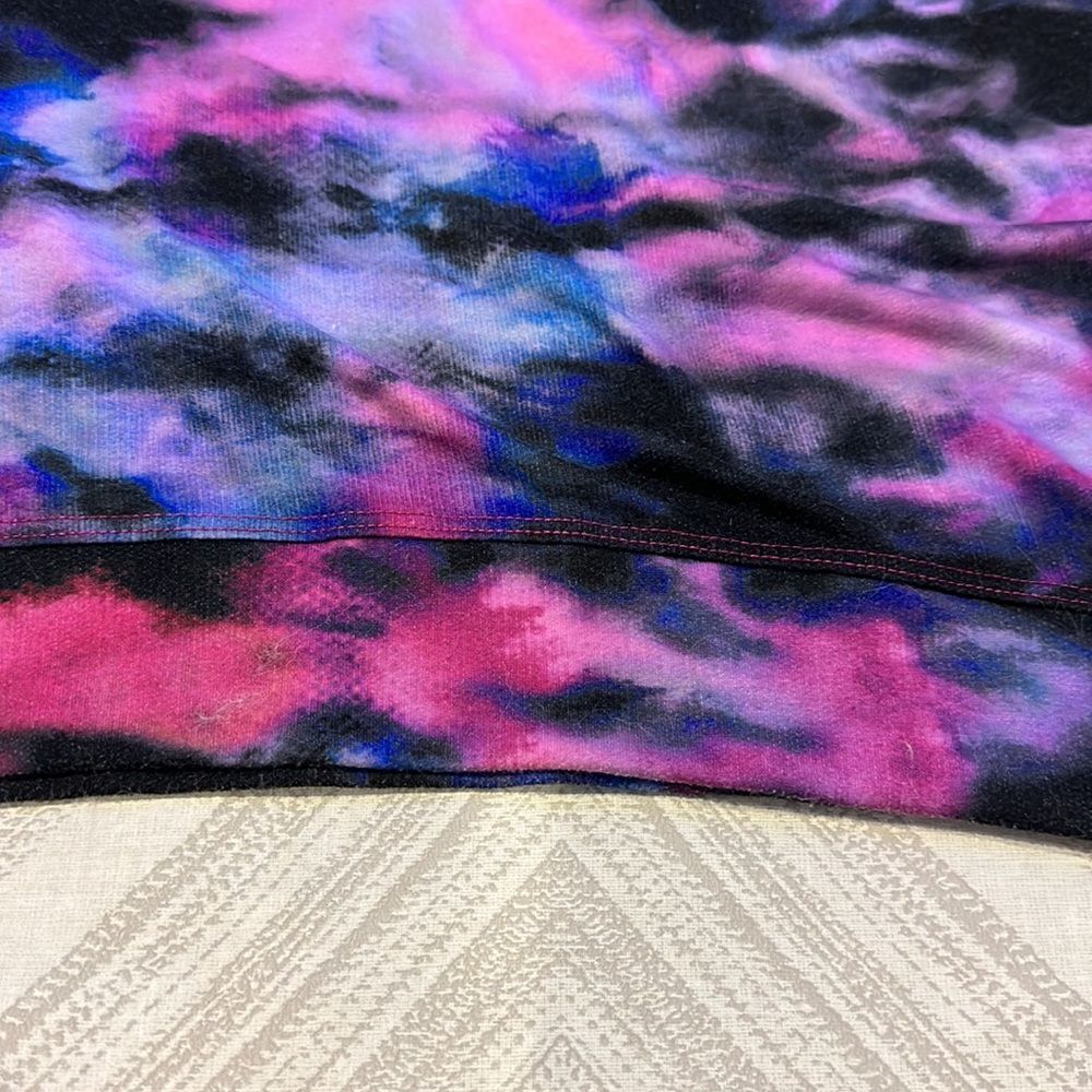 Terez Girls Pink, Black Blue Tie Dye Sweatshirt, Size M - Picture 3 of 5